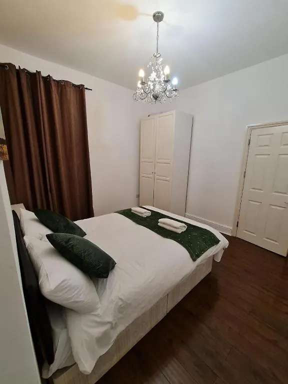 Canary Wharf Home Stay London